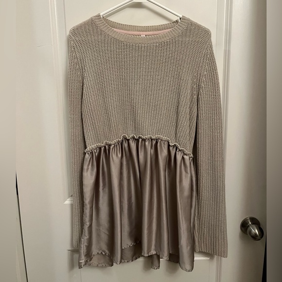 Sweater size L - Picture 1 of 1